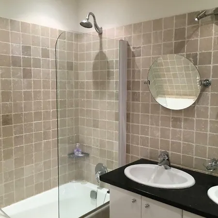 Apartment Golden Triangle 2br/2ba